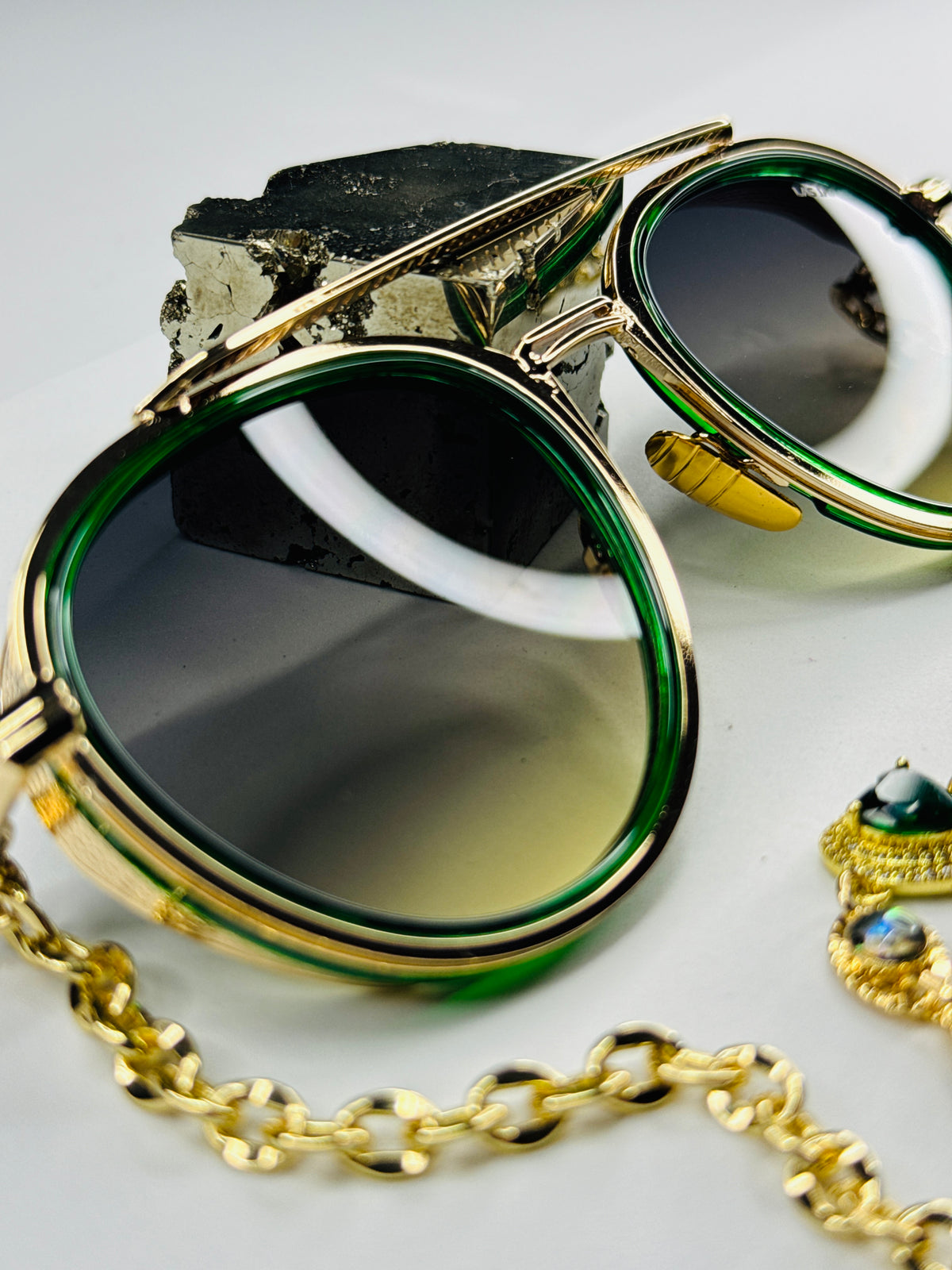 SUNGLASSES MOD. 1048